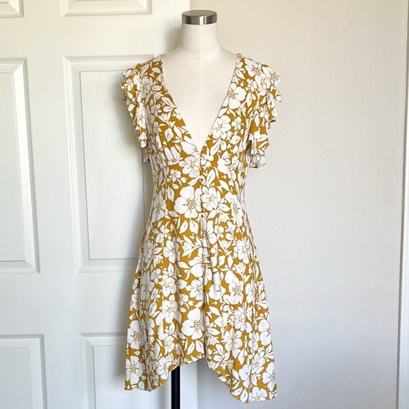 Tularosa Marshall Dress in Marigold Floral Mini Small V-neck Button Down - Picture 5 of 12